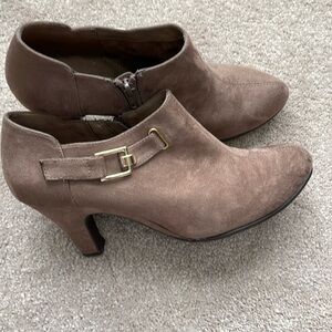 Elegant Brown Ankle Boots